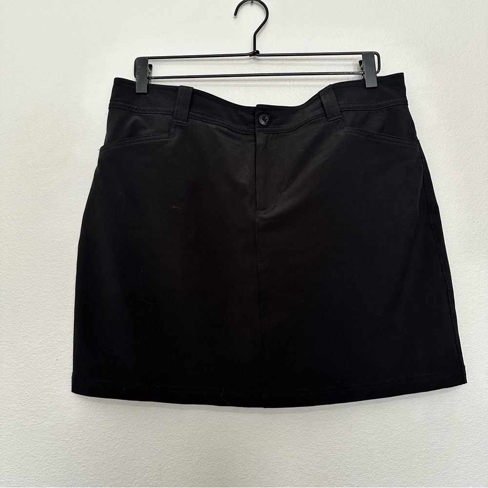 Eddie Bauer Black Skort
